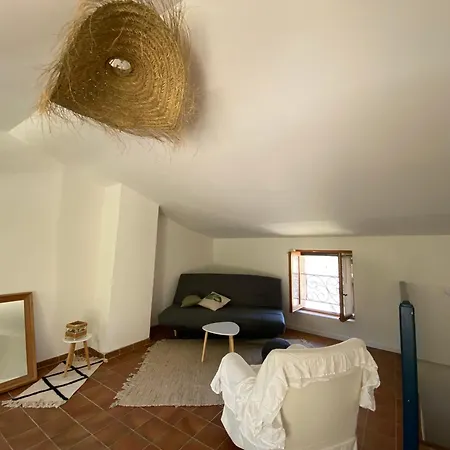 Maison De Village A